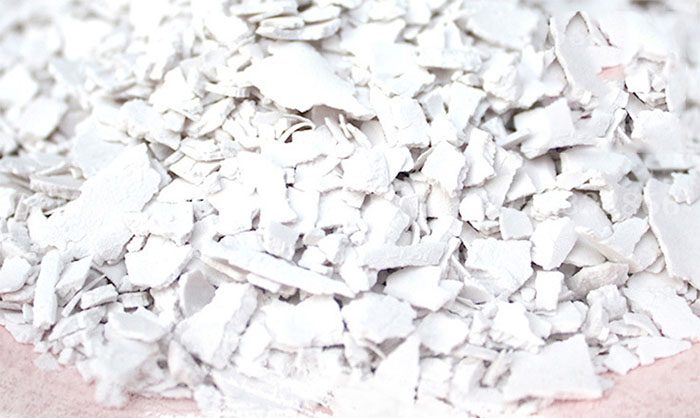 藕粉屬一種堿性的物料,所以對于普通振動篩的選擇就需要注意其材質方面。